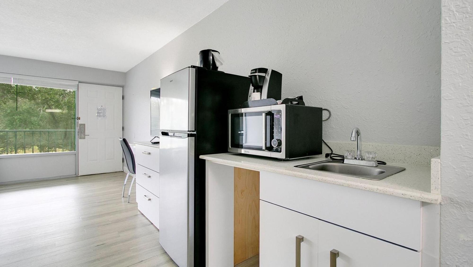 Home 1 Suites Extended Stay - Kissimmee Exteriör bild